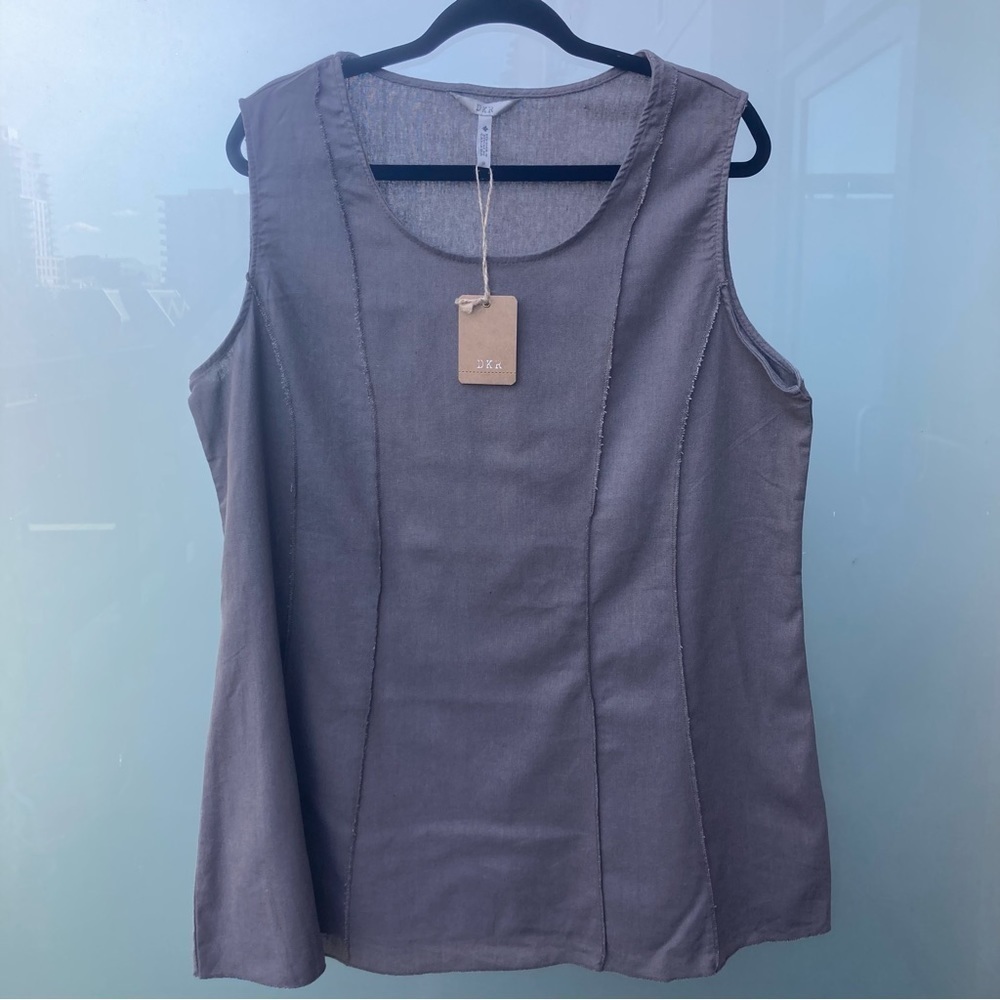 DKR Sz 1X Linen Blend Raw Seams Scoop Neck Long  Line Sleeveless Top Blouse NEW